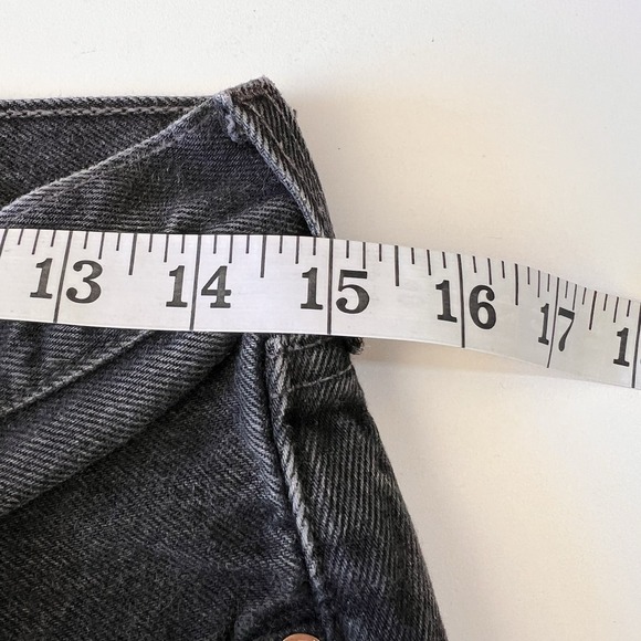 Vintage Levis 501 Jeans Womens Black W30 L33 Made In USA Button Fly Denim 90s - Picture 13 of 15